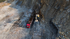 4K航拍矿石货运采矿现场矿场23秒视频