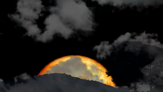 超级满月血月在夜空时间折叠时回到黑暗的乌云中视频