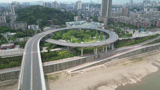 重庆北碚嘉陵江大桥公路车流航拍风景素材视频