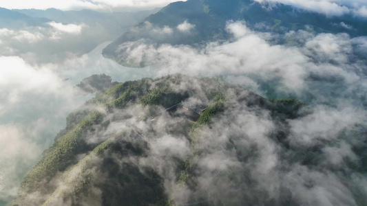 4K航拍高山云海晨雾山河风景视频