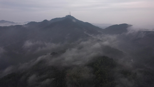 大自然群山清晨云雾航拍视频