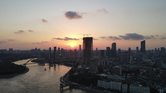 4K航拍武汉城市日落夕阳视频