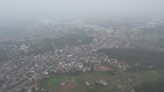 烟雨中的乡村视频