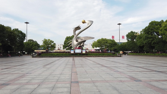 衡阳火车站广场地标大范围延时摄影视频