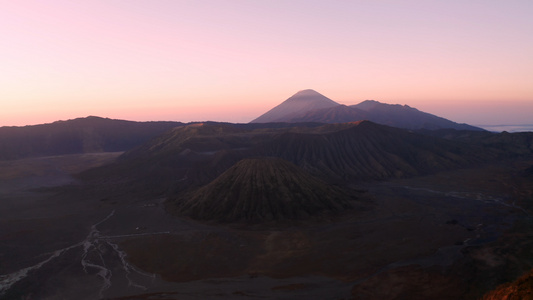 布罗莫火山航拍视频