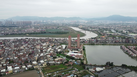 高速公路 湖泊航拍视频