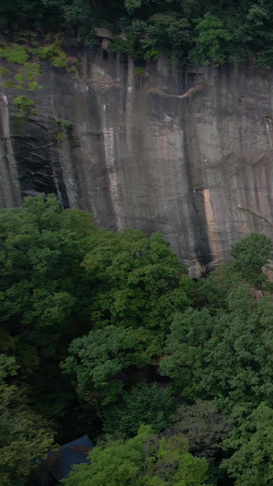 航拍5A南阳白云山九龙峡谷景观区驼峰瀑布视频旅游度假45秒视频