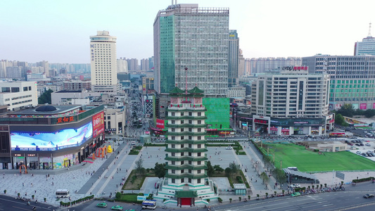 航拍郑州二七塔郑州二七广场城市地标建筑物视频