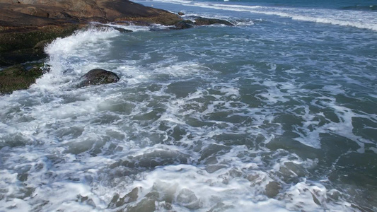 大海海岸海浪航拍视频