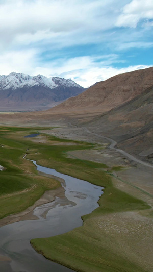 5A帕米尔高原旅游景区塔合曼湿地自然风光视频旅游景点50秒视频