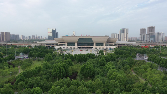 郑州东站高铁站高速铁路客运火车站城市地标视频