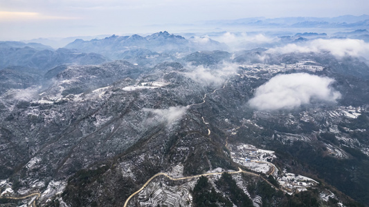 8K壮丽雪山梯田高耸山峰自然风光延时视频