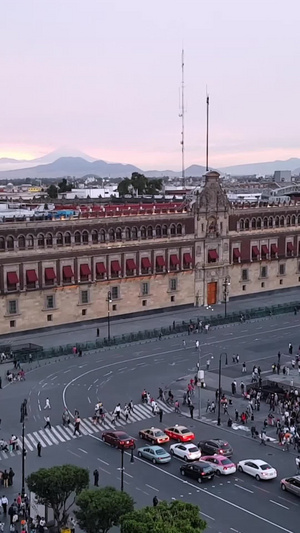 智利广场晚霞航拍闹市中心38秒视频