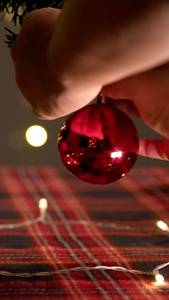 圣诞节装饰挂彩球圣诞装饰视频