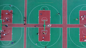 4k毕业季篮球场打球的男同学8秒视频