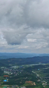 航拍山川丘陵风光天际线视频