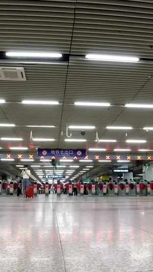 北京西站地铁口延时【该视频无肖像权】14秒视频