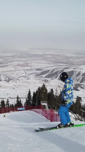 冬季户外运动滑雪视频合集滑雪场32秒视频