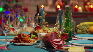 供圣诞节聚会使用的传统美味食物17秒视频