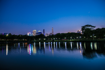 中心公园深圳最高楼平安大厦夜景视频