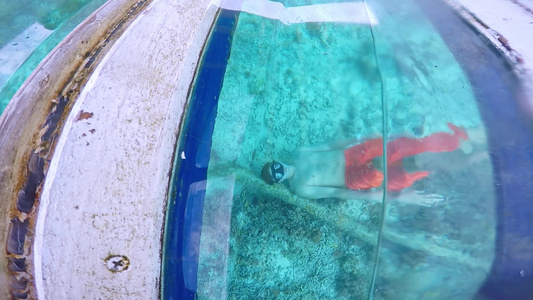 印尼巴厘岛水下雕像浮潜视频