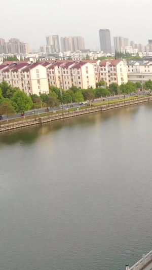 城市护城河航拍老城区61秒视频