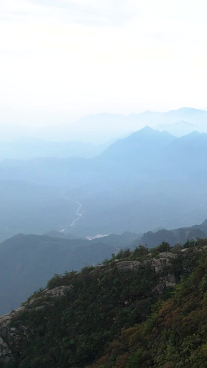 航拍5A河南洛阳白云山景区陡峭山脉与玉皇顶航拍视频旅游景点53秒视频