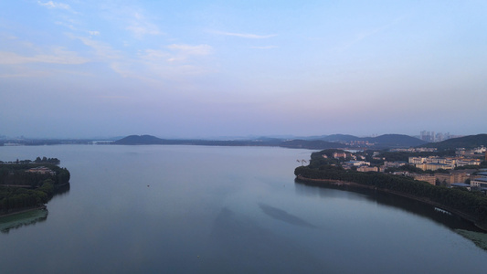 航拍风光城市全国最大城中湖武汉东湖旅游风景4k素材视频