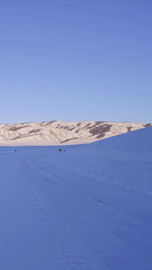 新疆雪地白天延时视频