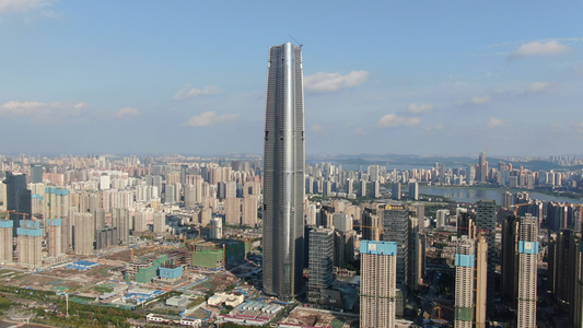 航拍湖北武汉第一高楼绿地中心地标建筑视频