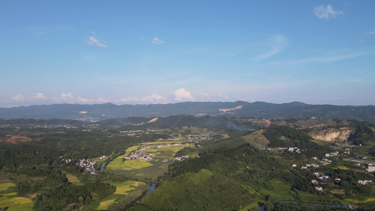 航拍自然风光山川流水视频