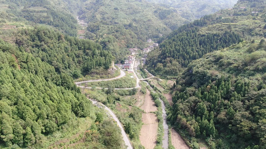 航拍自然风光山川流水视频