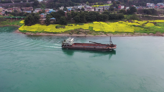 航拍四川宜宾长江大桥高山城市河流视频