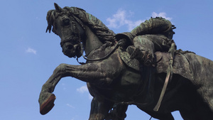 维罗纳的伊曼纽埃尔雕像8秒视频