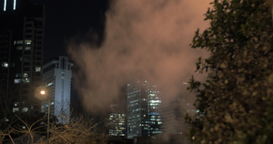 城市风景和冷却蒸汽14秒视频