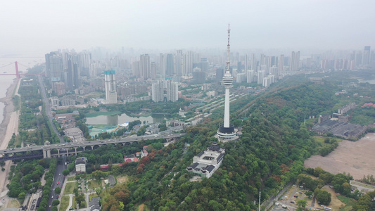 航拍中国湖北武汉龟山电视塔广播电视发射塔视频