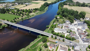 维埃纳河是在法国西南部29秒视频
