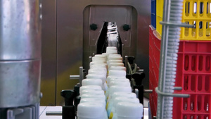 牛奶厂的设备8秒视频