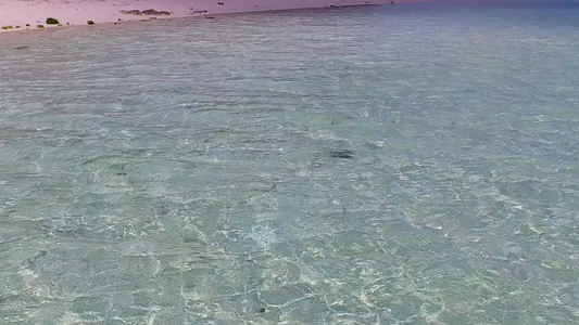 度假村附近白沙海滨海滩视频