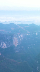 航拍龙岗国家地质公园群山巍峨悬崖峭壁大自然风景区视频