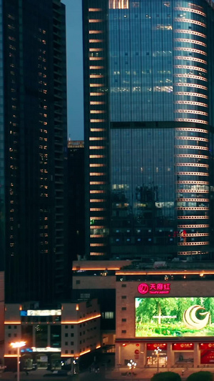 实拍成都地标天府广场高楼大厦夜景70秒视频