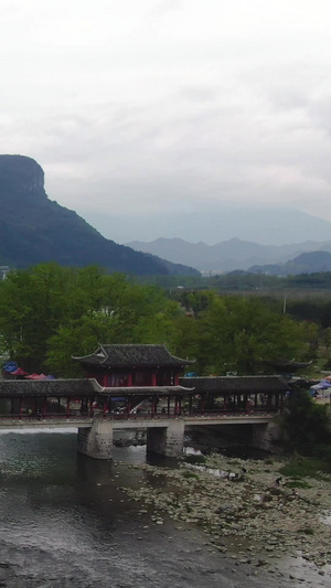 航拍侗族村落风雨桥少数民族17秒视频