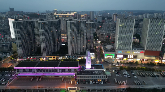 城市夜幕降临夜景交通车辆行驶视频