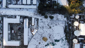 俯拍城市冬天雪景17秒视频