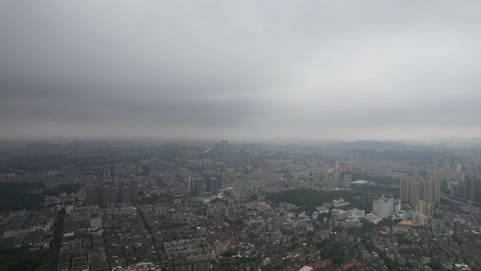 城市极端天气暴雨来袭航拍广东中山视频