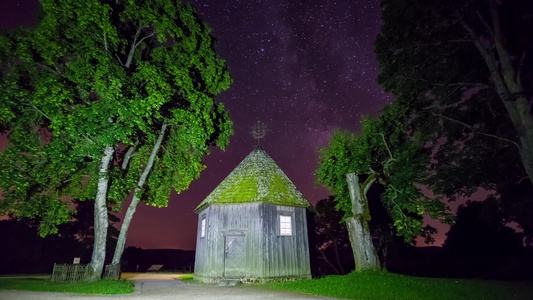 夜4千个时空与魔法屋和星星起重机视频