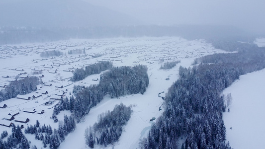 新疆雪乡航拍视频