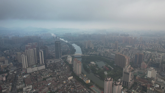 城市极端天气暴雨来袭航拍广东中山视频