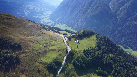 奥斯提亚高山公路的令人惊叹的景象视频