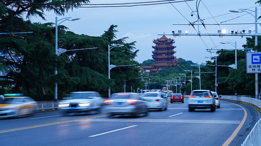 延时摄影4k素材城市地标武汉黄鹤楼道路交通车流[慢动作]视频